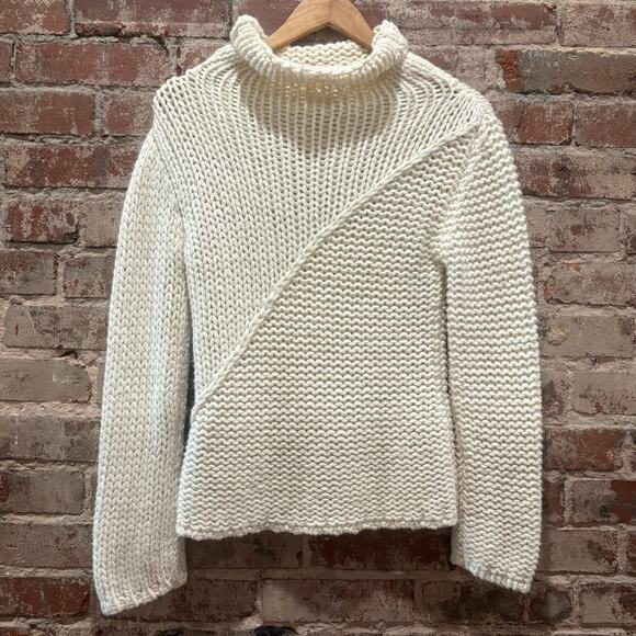 Banana Republic Cream Chunky Knit Turtleneck Sweater Women’s Size XS - Picture 1 of 5